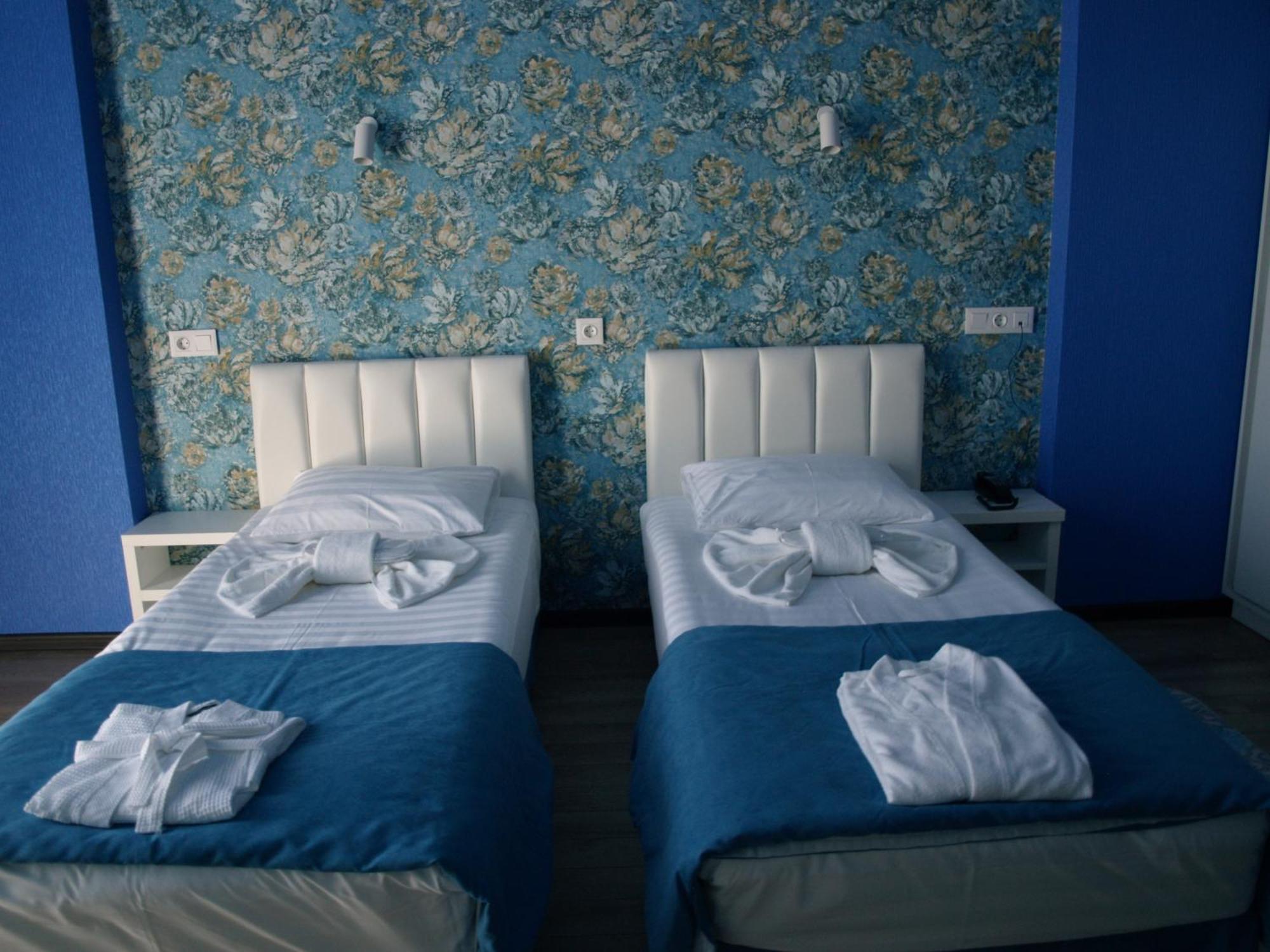Hotel Panoramic Koetaisi Buitenkant foto